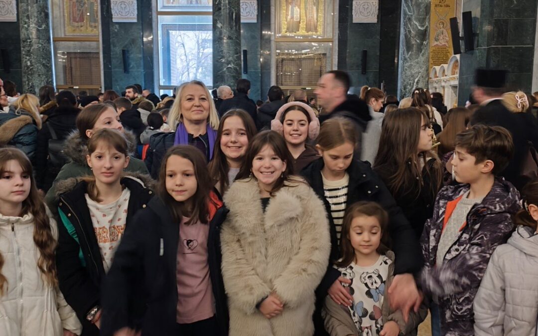 Додела Светосавских пакетића у Храму Светог Саве